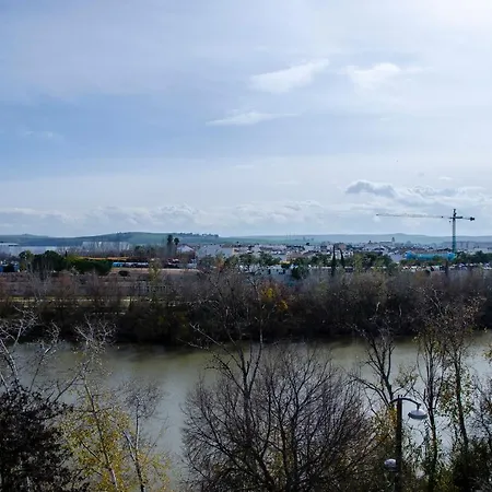 Mezquita Apart. With Free Parking コルドバ