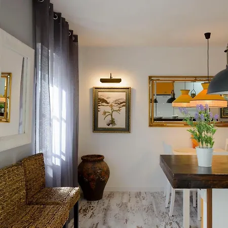 Mezquita Apart. With Free Parking