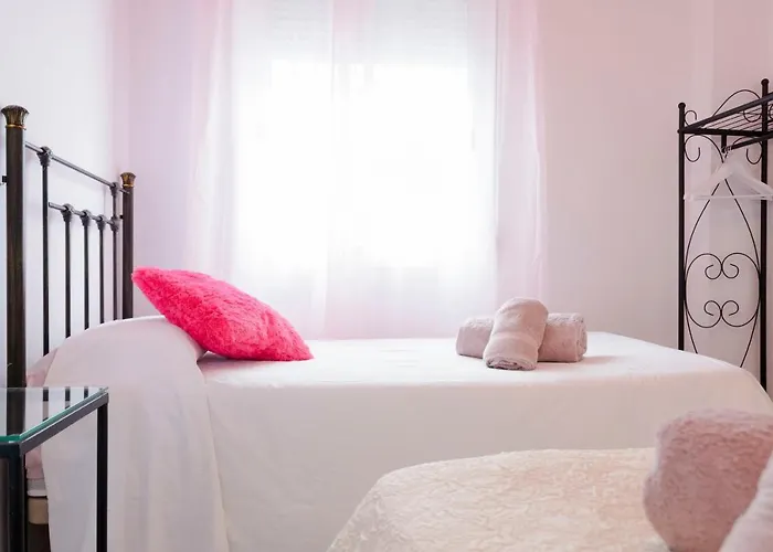 דירה Mezquita Apart. With Free Parking קורדובה