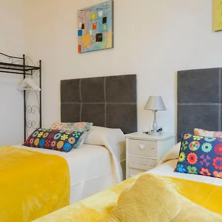 Mezquita Apart. With Free Parking