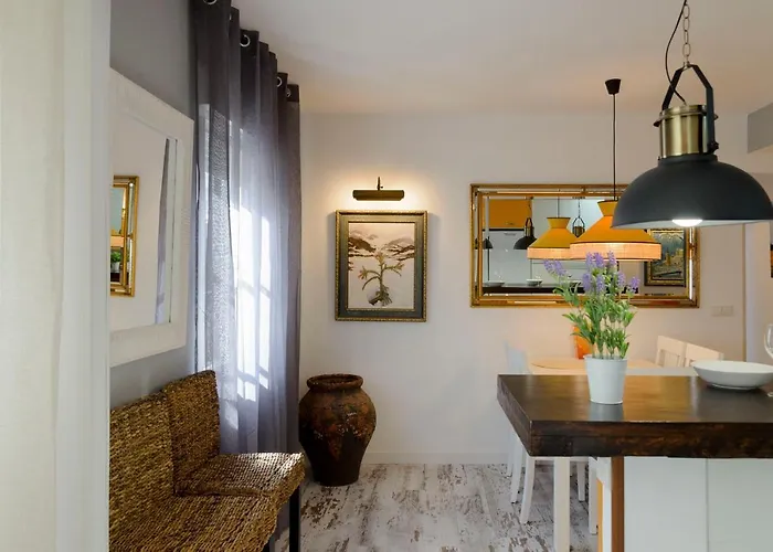 Mezquita Apart. With Free Parking